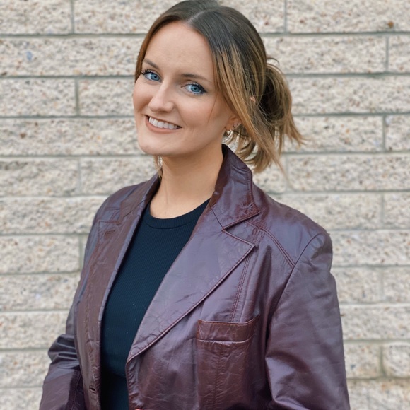 Meet your Posher, Kat - Picture 4 of 8